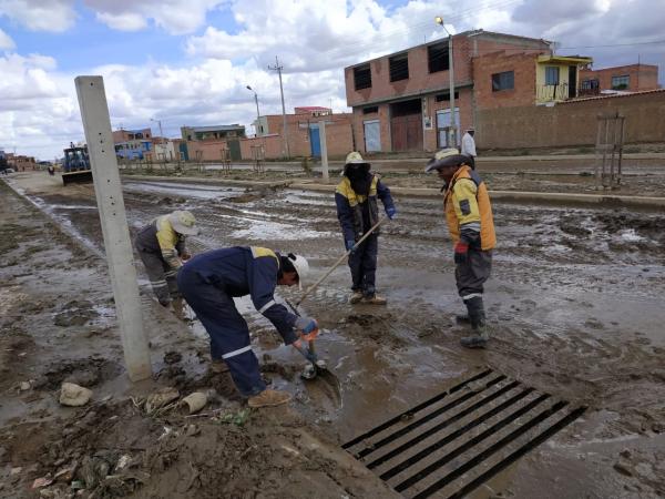 Inundaciones en tres zonas  causadas por intensas lluvias