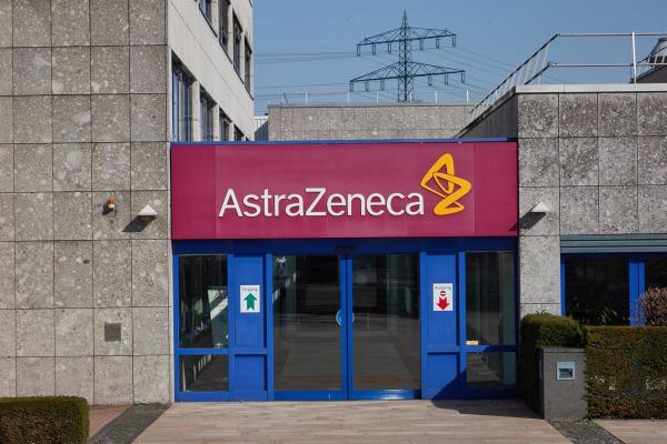 Fármaco de AstraZeneca  protege 83% contra covid-19