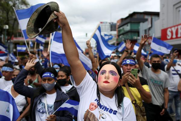 Jóvenes nicaragüenses exiliados  luchan por construir futuro