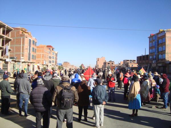 COB trata de obligar asistencia a marcha