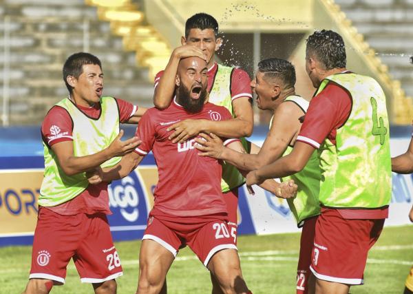 U de Vinto goleó de  visitante a Vaca Diez