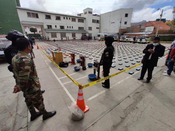 Felcn incauta más de una tonelada de marihuana