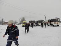 Hallan con vida a un trabajador  atrapado en mina de Siberia