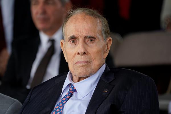 Muere excandidato  presidencial Bob Dole