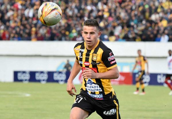 Crespo se queda, Chura no se mueve y vuelve Henry Vaca