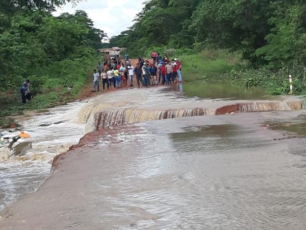 Fuertes lluvias aíslan al  municipio de San Matías