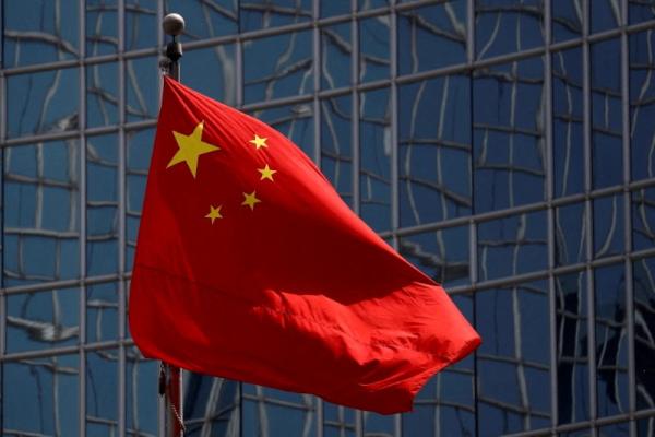 Estados Unidos agrega más  empresas chinas restringidas