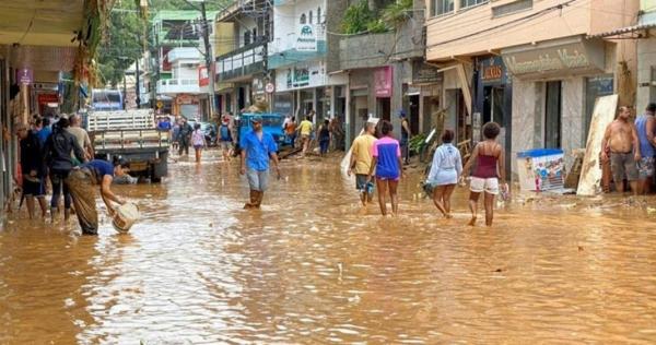 Evacuaciones por derrumbe de represa en Estado de Bahía