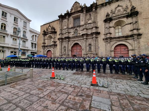 Quinientos funcionarios controlarán fiestas y emergencias en Año Nuevo