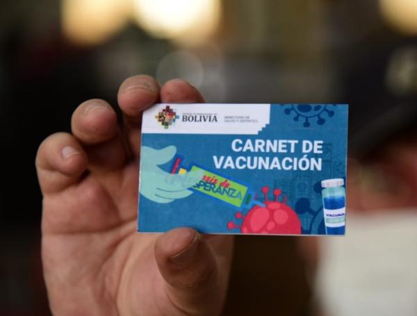 Implicados en falsificación del carnet  de vacunación serán procesados