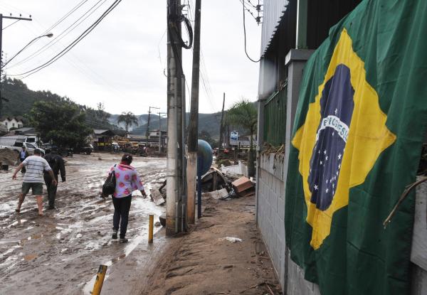 Registran 24 muertos por fuertes lluvias