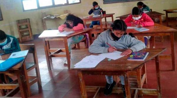 Clases presenciales deben ser con aforo limitado en aulas