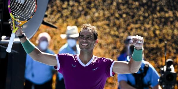 Nadal y Osaka arrancan con triunfo en Australia