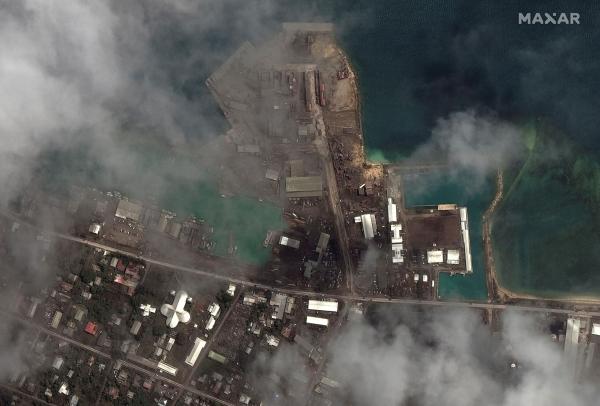 Islas de Tonga sufren graves daños por tsunami