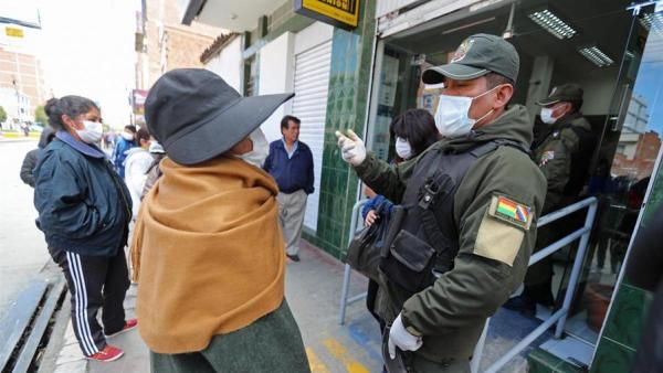 Gobernación y Alcaldía prevén seguir pidiendo carnet anticovid