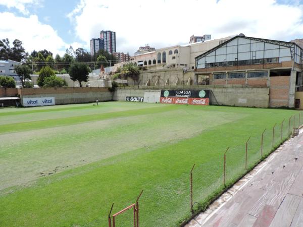 La AFLP refacciona canchas en zona sur