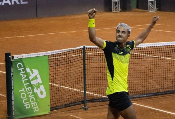 Hugo Dellien pasa a semifinales con garra y coraje