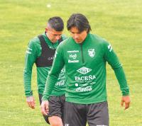 Farías comienza a ensayar “el once” con hasta 6 cambios