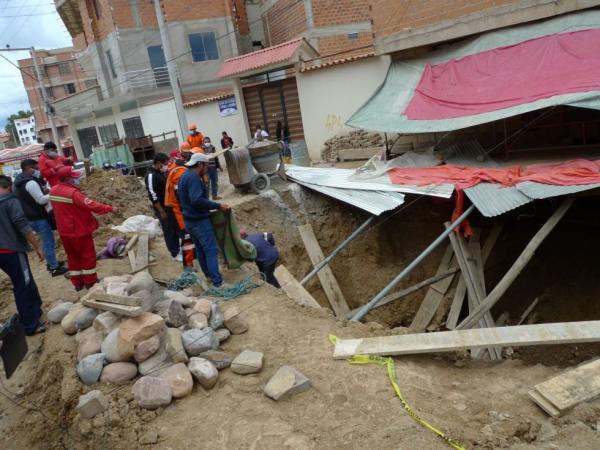 Dos obreros heridos por un deslizamiento en Sucre