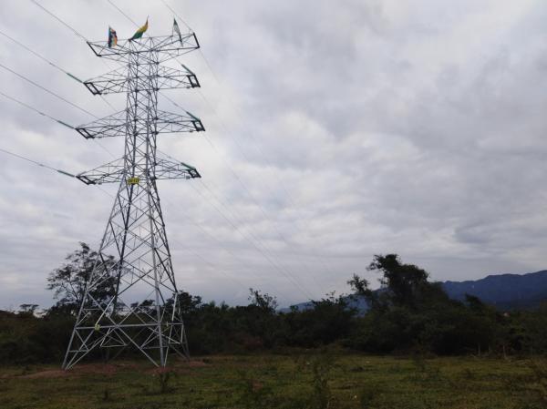 Se prevé conclusión de línea  eléctrica Juana Azurduy en marzo