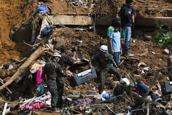 Aumentan a 136 los muertos,  hay más de 200 desaparecidos