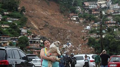 Ascienden a 176 muertos por  deslizamientos en Petrópolis