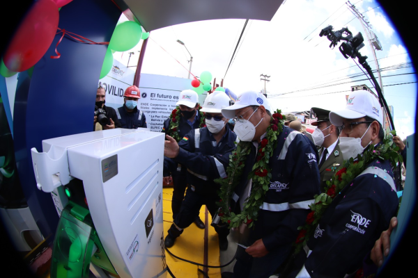 Inauguran estación de carga  para vehículos eléctricos