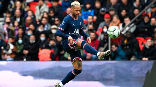 Neymar ante la difícil tarea de reconquistar  el corazón de los aficionados parisinos