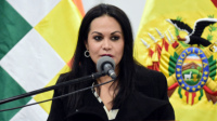 Exministra Lizárraga fue declarada rebelde