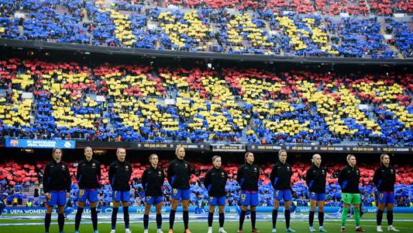 El Camp Nou acogió el mayor clásico femenil de la historia