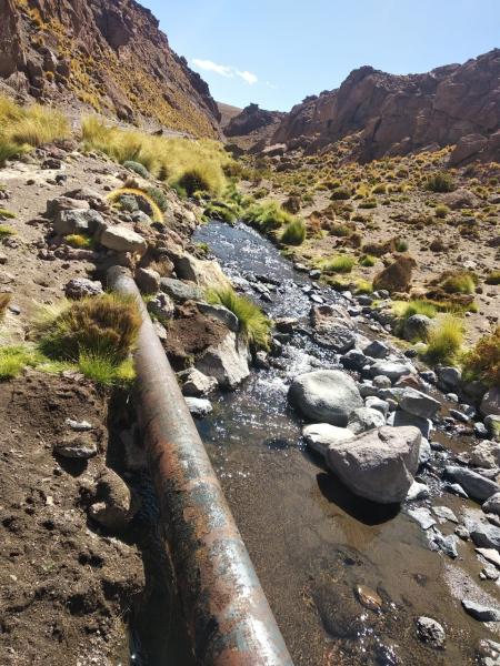 Tuberías clandestinas son pruebas de canalización artificial