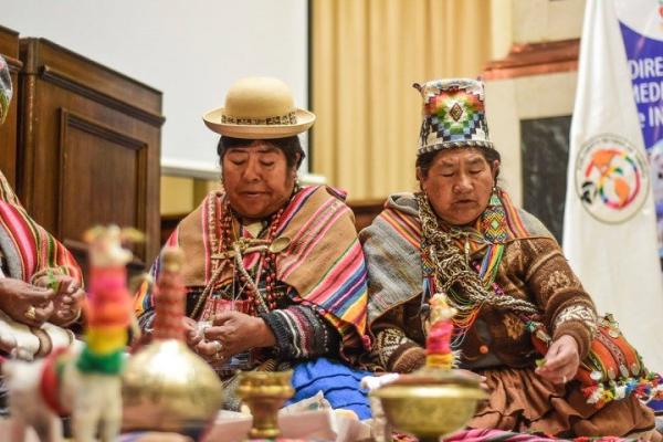 Feria de Medicina  Tradicional en Huari