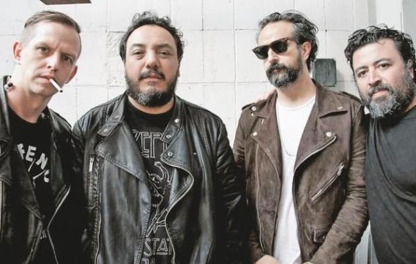 Banda Molotov estrena nuevo  material en concierto en La Paz