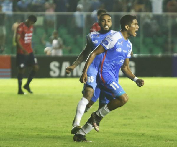 Blooming y Wilster empatan en un partidazo