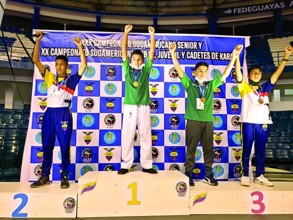 Olguín es de oro en el Sudamericano de karate