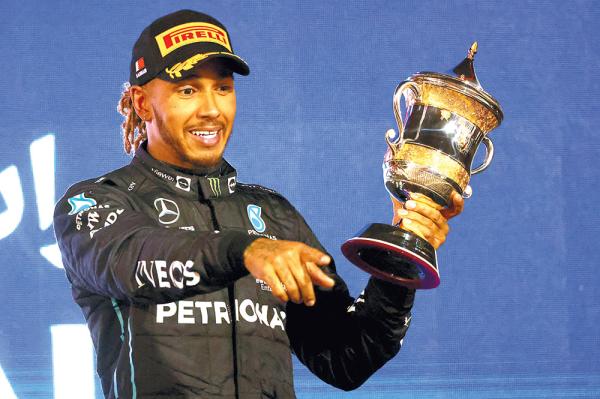 Lewis Hamilton quiere comprar al Chelsea