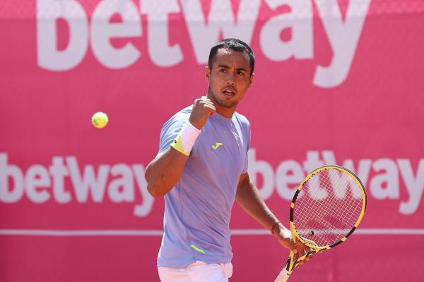 Dellien pasa a octavos en el Open de Estoril