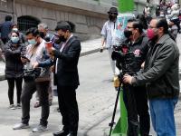 Periodistas reclaman defensa legal frente a las agresiones en línea