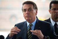 Bolsonaro sale en  defensa de Añez