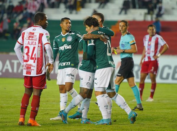 Palmeiras humilla a Independiente