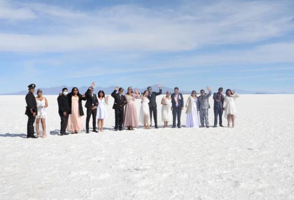 Matrimonio colectivo en Uyuni