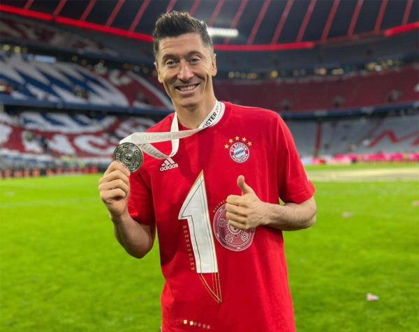 Lewandowski: “Es hora de una nueva etapa”