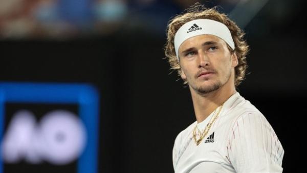 Zverev confirma su operación y deseo de volver con más fuerza