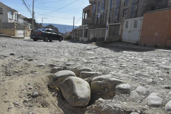 Lomas de Achumani carece  de mejoramiento de calles