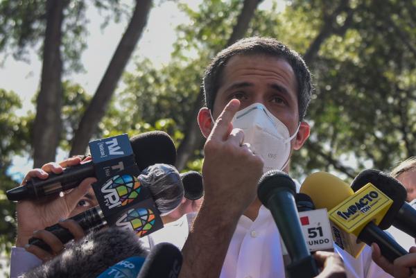 UE pide investigación de ataque contra Guaidó