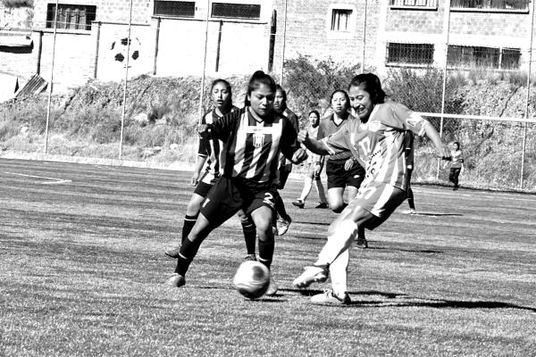 Always Ready, The Strongest y Bolívar son líderes en femenil