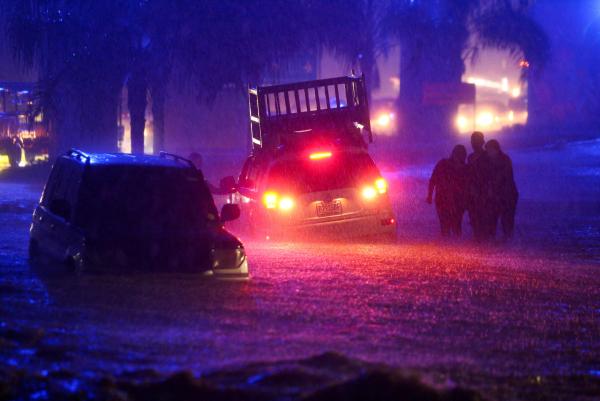 Tormenta Bonnie se  convierte en huracán