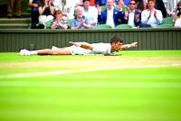 Djokovic remonta y “vuela” a cuartos en Wimbledon