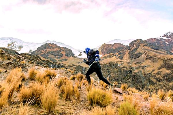 Paceños Loza y Tonconi triunfan en el Skyrace Illimani