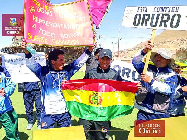 Oruro despide con cuecas y  aplausos a Garibay